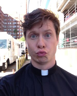 Anders Holm Instagram - I’m bout to bandwagon! 10 years ago @mindykaling created a show called @mindyprojecthulu and she was kind enough cast this nobody as her fiancé Pastor Casey.  I called it my summer camp because between seasons of Workaholics I got to go back and play this fun character with so many great people and have the best time! Funny writing, funny cast, and a fantastic vibe set by Mindy herself. Forever grateful for it all. 🥰🫶🏻🙇🏼