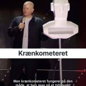 Anders Matthesen Instagram - Man skal passe på, hvis krænkometeret står på autopilot 😫🎤

Du kan streame jubilæumsshowet “Anden 25” fra 2018 på anden.dk fra kun 49 kroner - krænk på eget ansvar! Link i bio @andersandenmatthesen