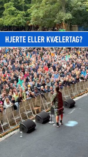 Anders Matthesen Instagram - På Bøgescenen blev der også plads til lidt impro og dialog med publikum … selvom det er lidt en udfordring på så stor en plads 😅🤷‍♂️⠀
⠀
Hvis du vil opleve mit nye show i København, så er det nu sidste chance! Der kun ledige sammenhængende pladser til nu på lørdag kl. 18.30 og 21.30😮🔥⠀
⠀
Til enkelte shows er der fortsat et par ledige enkeltstående pladser. ⠀
⠀
Find billetter og se hele tourplanen på anden.dk. Link i bio 👉@andersandenmatthesen⠀
#andersmatthesen #smukfest #smuk22