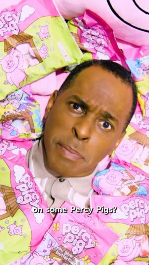 Andi Peters Instagram - ✨ WIN your shop with Sparks! ✨

This Saturday 19th of August, 5,000 lucky Sparks customers will win their shopping for FREE! 😱 Simply scan your Sparks card when shopping in-store or login to your Sparks account when shopping online for your chance to win. 🤩
 
Find out more via the link in bio. T&Cs apply.

#mandsfood #thisisnotjust #sparks