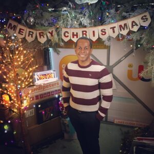 Andi Peters Instagram - MERRY CHRISTMAS: However you spend this time of year, enjoy it. #christmasfood #family #friends  #gratitude #happybirthdayjesus