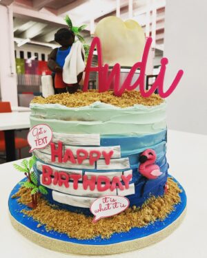 Andi Peters Instagram - What a winner of a cake! Thank you @gmb @itvwin Good baking skills @verinab #growingold #blackdontcrack #21again