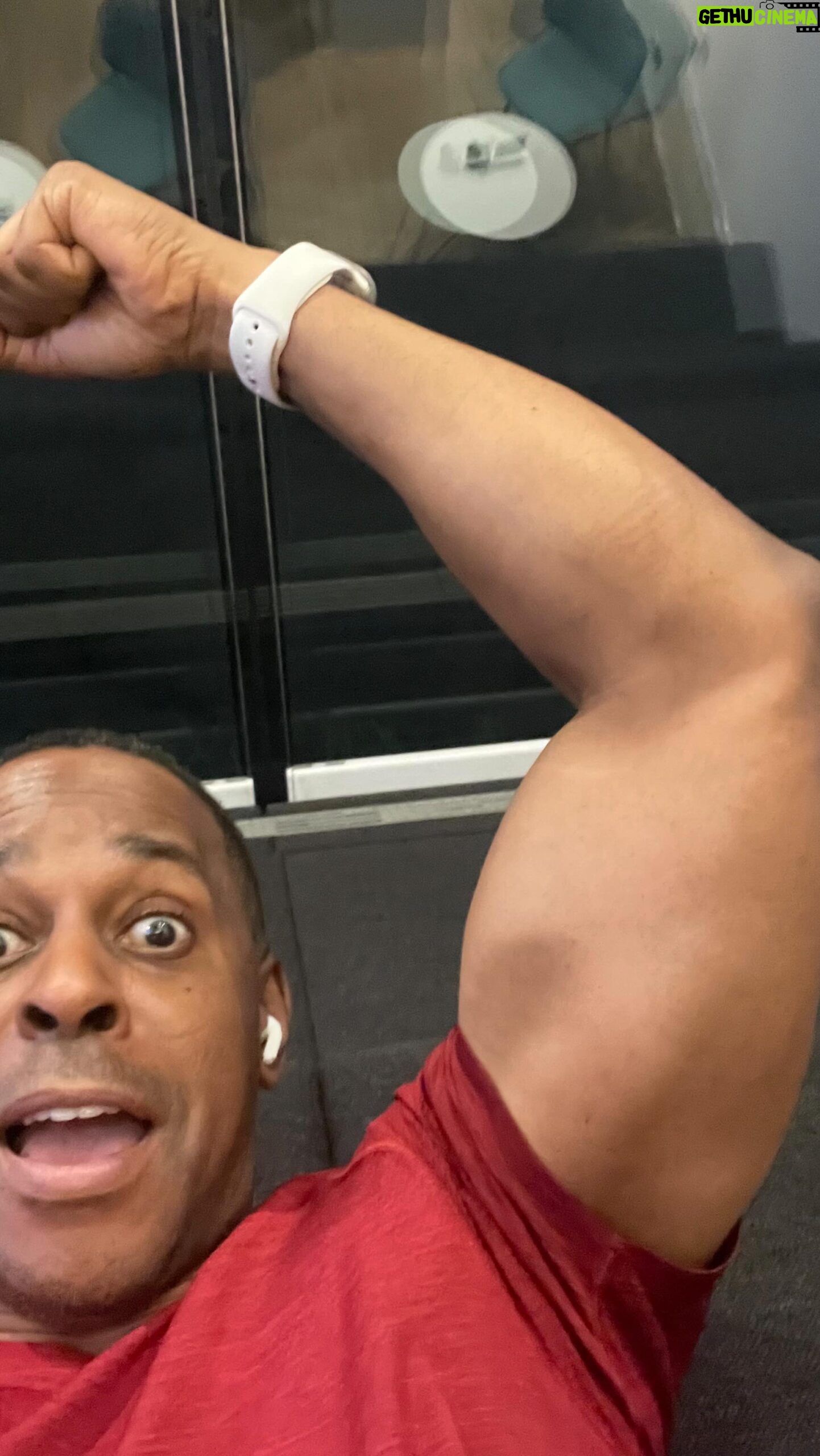 Andi Peters - 1.7K Likes - If only there was a carrier bag that I could fill and do bicep curls with? 💪 When @marksandspencerfood launched a bag that could carry 15kgs…I couldn’t believe it!!!! So I checked… @marksandspencer #ad