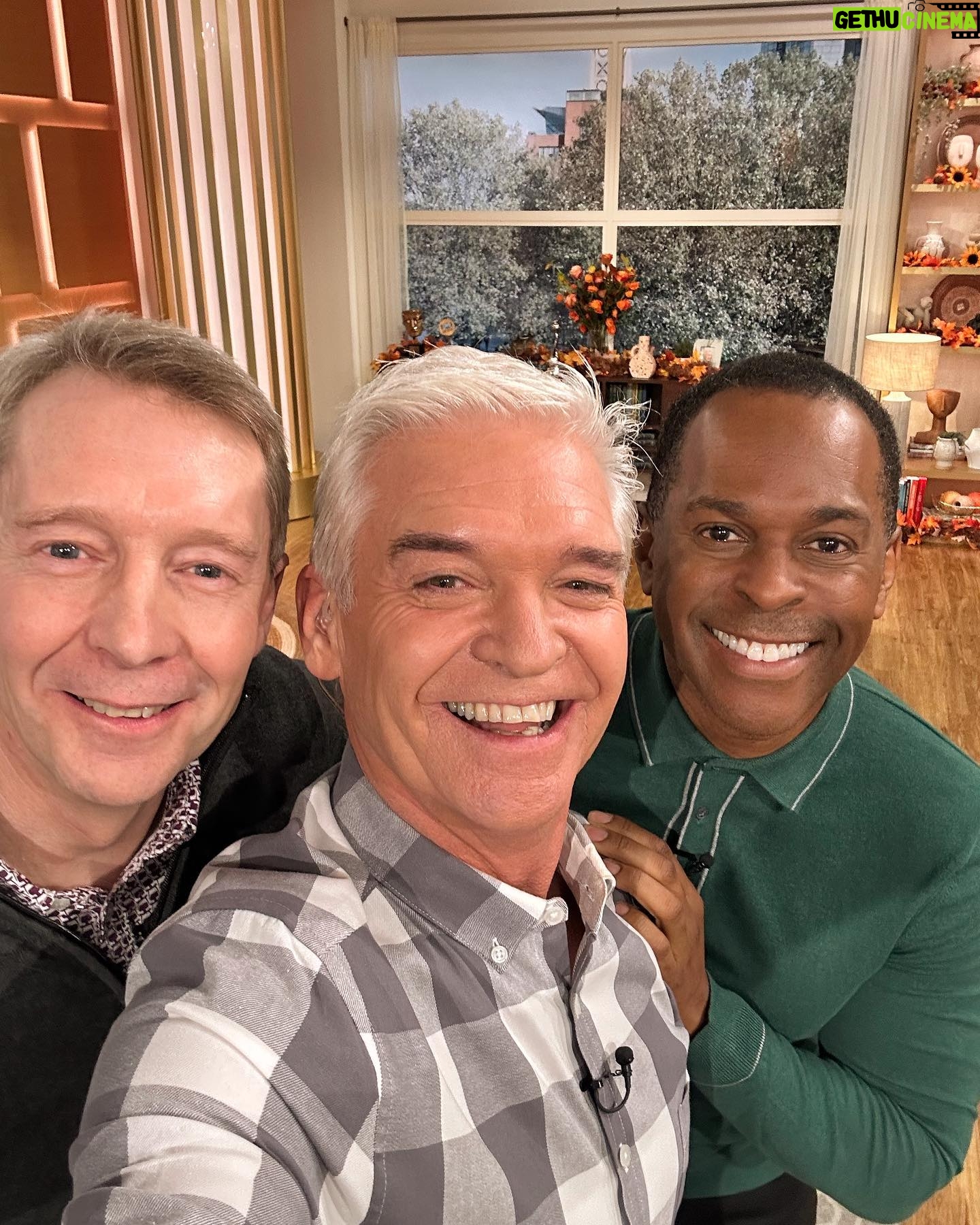 Andi Peters - 4.6K Likes - BroomCupboard Reunion! Didn’t see this coming on @thismorning Andy Crane and @schofe Sadly no sign of Edd the Duck or Gordon The Gopher. #childrensbbc