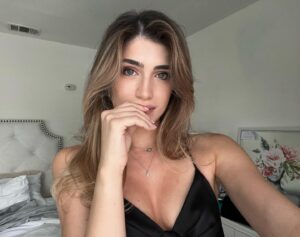 Andra Nechita Instagram - 🌻