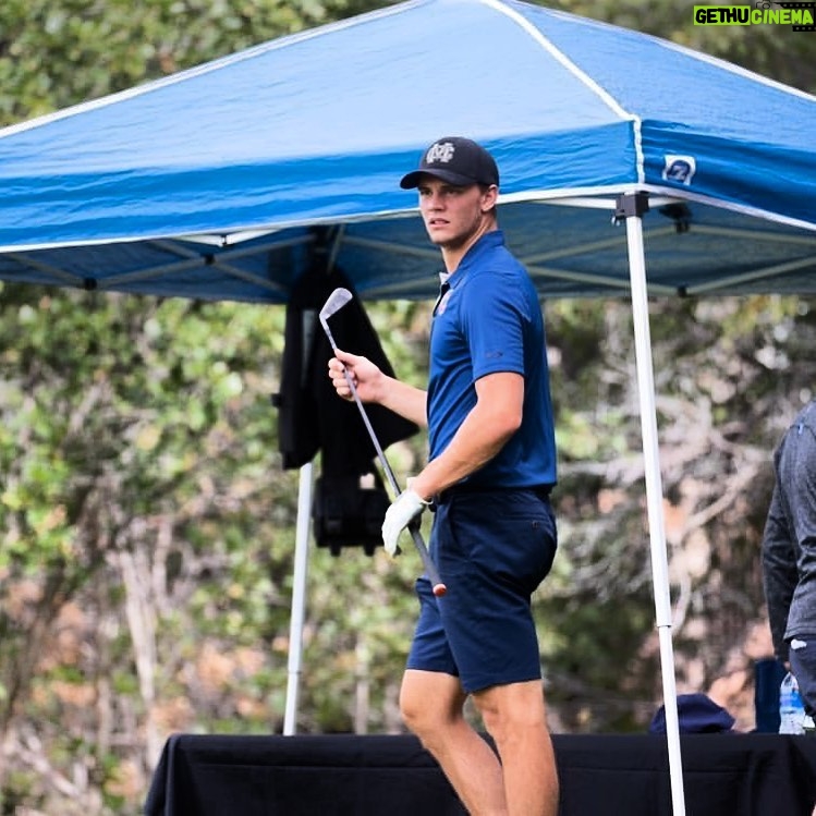 Andre Burakovsky - 9.7K Likes - Had a great time yesterday at @coloradoavalanche charity golf tournament.⛳️