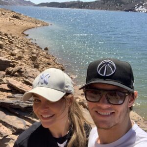 Andre Burakovsky Instagram - Off day with my girl🙏🏻