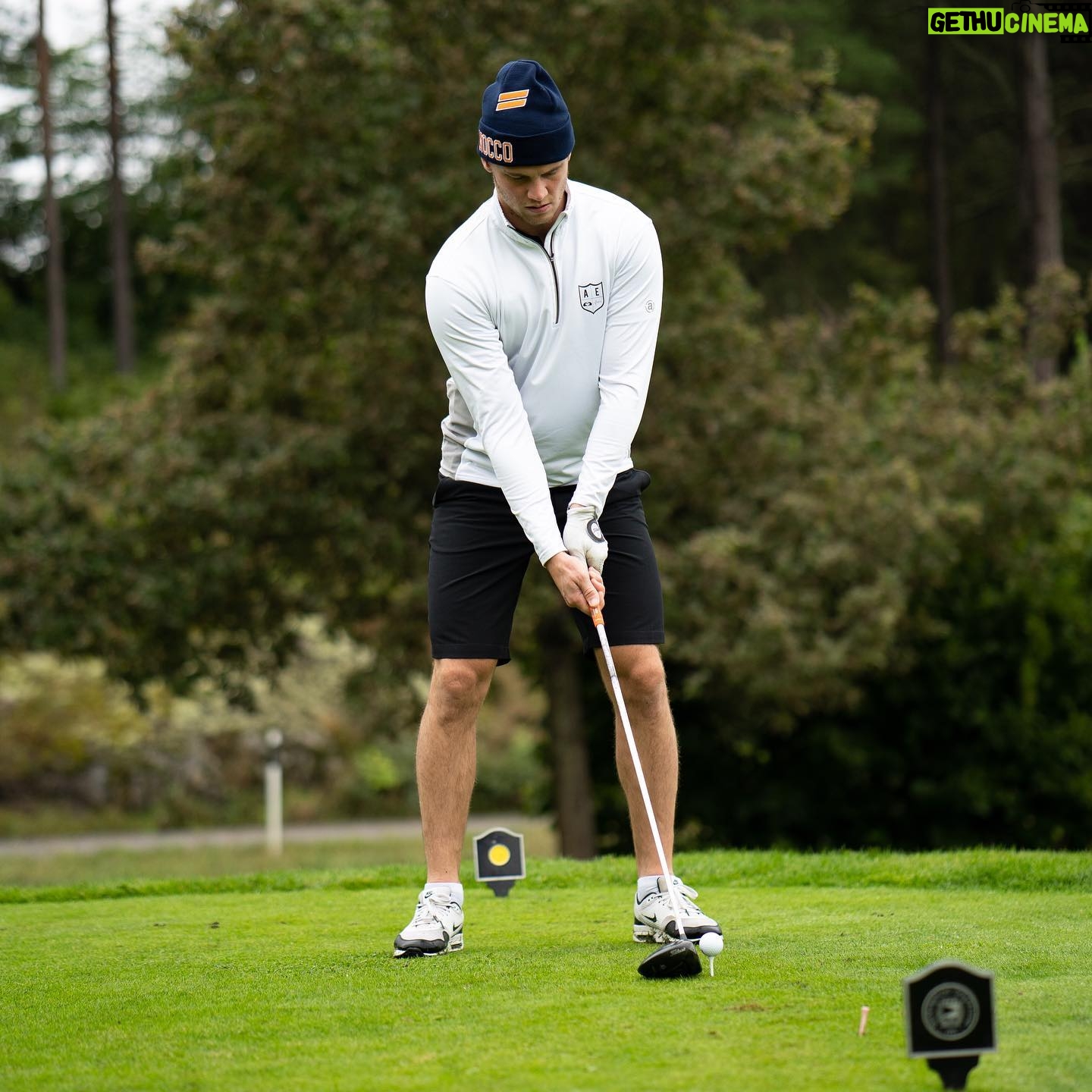 Andre Burakovsky - 4.4K Likes - Thanks a lot @nocco for an amazing day. ⛳️