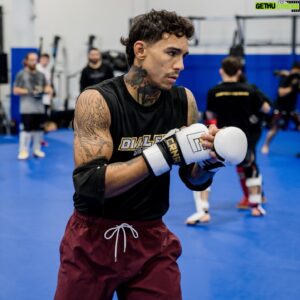 Andre Fili Instagram - Fight week got me feelin some type of way.✨
@dialedmoods been helping me stay locked in all camp. So many good things in my life, idk what I did to deserve it all- but I’m gonna spend every day saying thank you for it and fighting for it.