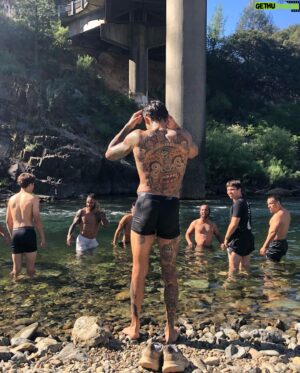 Andre Fili Instagram - The sun is shining and that’s reason enough to be grateful. It’s almost time to fight. Life is Beautiful. Love ya’ll.