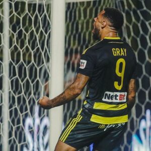 Andre Gray Instagram - About last night in Europa😍
⚽️x2 @arisfc_official