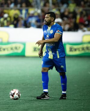 André Santos Instagram - VENCER é uma mistura de luta, força e otimismo e não desistir NUNCA!