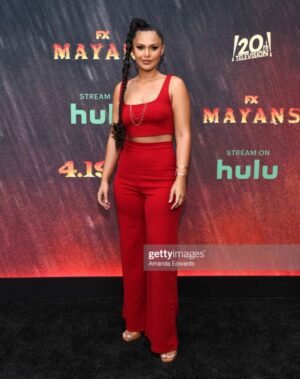 Andrea Cortés Instagram - Last night was beautiful. We celebrated each others hard work and creativity on this season and man oh man is episode 1 a ride!⁣
⁣
Tonight is the two-episode premiere of Season 4 of Mayans MC on FX. Be sure to watch it at 10 PM or stream tomorrow on Hulu. You may see me pop up in episode 2 tonight 😉!⁣

HMU: @calitamaz 
⁣
#mayansmc#fx#hulu#mayans#premiere