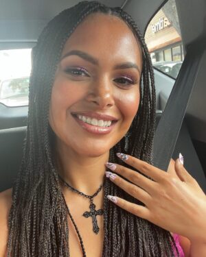 Andrea Cortés Instagram - Last night’s celebration was so beautiful! I couldn’t be more thankful and proud to be a part of this family. 

“Mayans M.C.” Season 5 premieres tonight on FX and streams tomorrow on Hulu. I hope you will take this last ride with us! 

PS I didn’t take any photos last night cause I was having too much fun! I know many of you did so send me what you have! 😅

Makeup: @bobbierileybeauty 
Hair: @tiararouge_ 
Nails: @calitamaz 

#MayansFX#MayansMC#fx#hulu#family #blessed