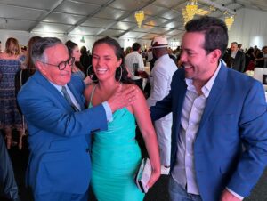Andrea Cortés Instagram - A night to remember!! 

@dodgersfoundation put together a spectacular event to raise funds for the ways they support the children of Los Angeles!

Thank you @eloycito and Scott for the invite and your support of a wonderful organization! 

Got to meet a legend in @jaimejarrin98 !! WHAT A NIGHT!!

#ladf#dodgers#hof#jlo#bluecarpet