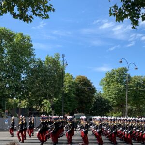 Andrea Marcolongo Instagram - 14 juillet au défilé. 🇫🇷 #paris #14juillet