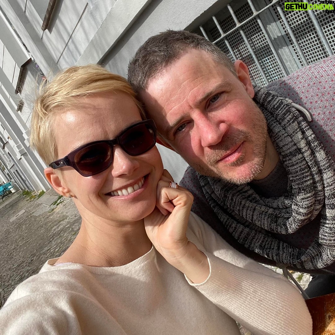 Andrea Osvárt - 1.2K Likes - 16 years of #industrialpartnership
Meet my Agent @mattfrik #ageless 😎 #iamlucky #likefamily 🥰