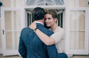 Andrea Osvárt Instagram - Can you guess who is the gentleman I am hugging? :) His name is Allmen. Yes! Our 4th standalone sequel is coming up in a month! Allmen und das Geheimnis der Erotik is on air on March 27th at 8:15pm on ARD! Photo: © ARD Degeto/Stanislav Honzik⁠
⁠
#HeinoFerch #Allmen #Allmen4 #TV #actorslife #acting #silming #shooting #still #moviestill #GermanTV #actingingerman #IloveGermany ❤️