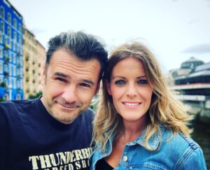Andrea Ropero Instagram - 50 añazos cumple hoy este jovenzuelo. Llegas en buena forma ;) Zorionak, maitia 💫