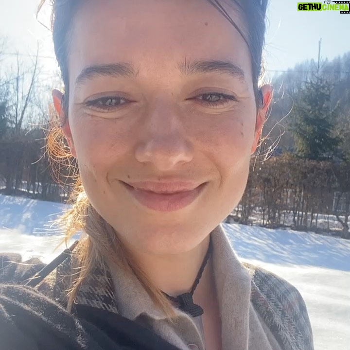 Andrea Tivadar - 790 Likes - Felt extra cute in this heartwarming sunshine☀️❄️💋 #enjoyyourweekend