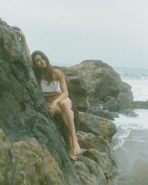 Andrea Vasiliou Instagram - Entering into Soft Girl Era… The sea has my heart. Always. 🤍💙
-
#nature #malibu #film #sea #california #love #natural #rock #shoot #shooting #docmartens #denim