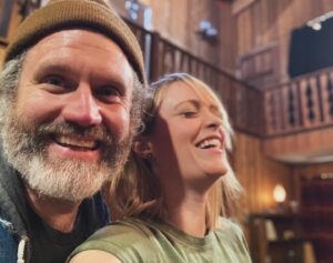 Andréanne A. Malette Instagram - Y’a du beau folk qui se trame ici ! 
.
.
.
@iankellysmusic