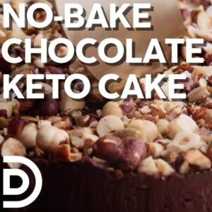 Andreas Eenfeldt Instagram - Put "keto," "no-bake," and "chocolate" in a recipe title and you can be pretty sure it's a winner! 🏆 ⁠
⁠
This decadent, rich dessert will satisfy that little spot for something sweet most of us have at the end of a meal. A sliver is juuuust enough to please it, before hitting the couch for a well-deserved post-holiday meal nap. 😴 ⁠
⁠
Get the recipe link for this impressive gluten-free dessert in our bio 👉 @diet_doctor