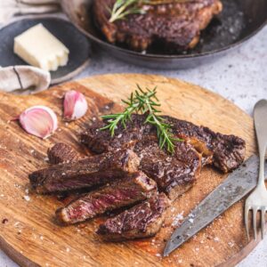 Andreas Eenfeldt Instagram - Buttery, juicy, and cooked to perfection. 🥩 Who's hungry? 🤤 ⁠
⁠
Find the recipe link 👉 @diet_doctor⁠
.⁠
.⁠
.⁠
.⁠
.⁠
.⁠
.⁠
.⁠
.⁠
#dietdoctor #cooking #delicious #lowcarb #cookingathome #lchf #glutenfree #ketodiet #ketogenic #fitfood #weightloss #keto #eatclean #food #healthyfood #tasty #healthy #eeeeeats #cookingram #foodie #recipes #ketodinner #ketolunch #lowcarblife #lowcarbeasy #lovelowcarb #lowcarbideas #lowcarbcooking #lowcarbfeed #lowcarbfood