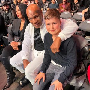 Andrei Arlovski Instagram - #IaM soooo pumped to get back to the #gym , especially after meeting with the #boxing #icon / #GOAT @miketyson …..!!!
#Always getting ready for the ….

#Super #happy that’s in my corner : @dominic_a_arlovski  @dominic_arlovski  @dominic_hulk_arlovski  #and @aaarlovski  @andreiaarlovski …..
Training - is my #lifestyle …
Im working hard to achieve my #goals 
I’m not gonna #stop !!

Как #хорошо вернуться к ‘пахоте’ ….))

#АндрейОрловский #АндрейПИТБУЛьОрловский #AndreiArlovski #OriginalPitBull #WARlovski #AndreiThePitBullArlovski #OG #mma #ufc