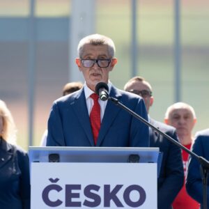 Andrej Babiš Instagram - Kampaň oficiálně zahájena 🇨🇿🇪🇺

Zadavatel a zpracovatel Hnutí ANO