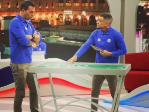 Andrés D'Alessandro Instagram - #TBT Seleção Catar!

Nesta semana, encerramos mais uma experiência: comentar o Mundial por 30 dias ao vivo no @sportv, um das maiores mídias esportivas do Brasil.

Esta grande equipe, de profissionais das mais variadas áreas, tornou a responsabilidade e o desafio possíveis de serem cumpridos.

Com imenso carinho, agradeço a cada um pelo suporte, convívio e dedicação neste período. 

Fechamos com chave de ouro. Aliás, com a nova estrela dourada: Argentina TRI campeã do Mundo!

Obrigado, amigos. Vocês fizeram história!

🇦🇷🇶🇦⚽️🏆🥇

#TaNaCopaTaNoSportv #CopaDoMundo #FifaWorldCup #Catar2022 #Argentina