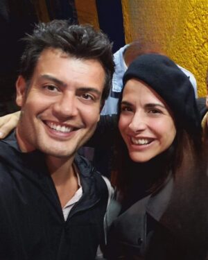 Andrés Palacios Instagram - ...qué afortunados los que te tuvimos tan cerca siempre, los que reímos sin parar contigo, los que tratamos de resolver el mundo con unos tintos, que probamos las lealtades juntos...en fin, gracias gracias por tanto amor. 
.
.
.
...Cuéntale un chiste al universo y la vida te va a sonreír... 🤩🕊
Te 😍