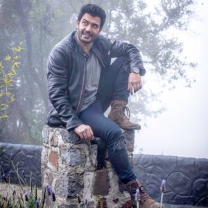 Andrés Palacios Instagram - 🦍 en la niebla...