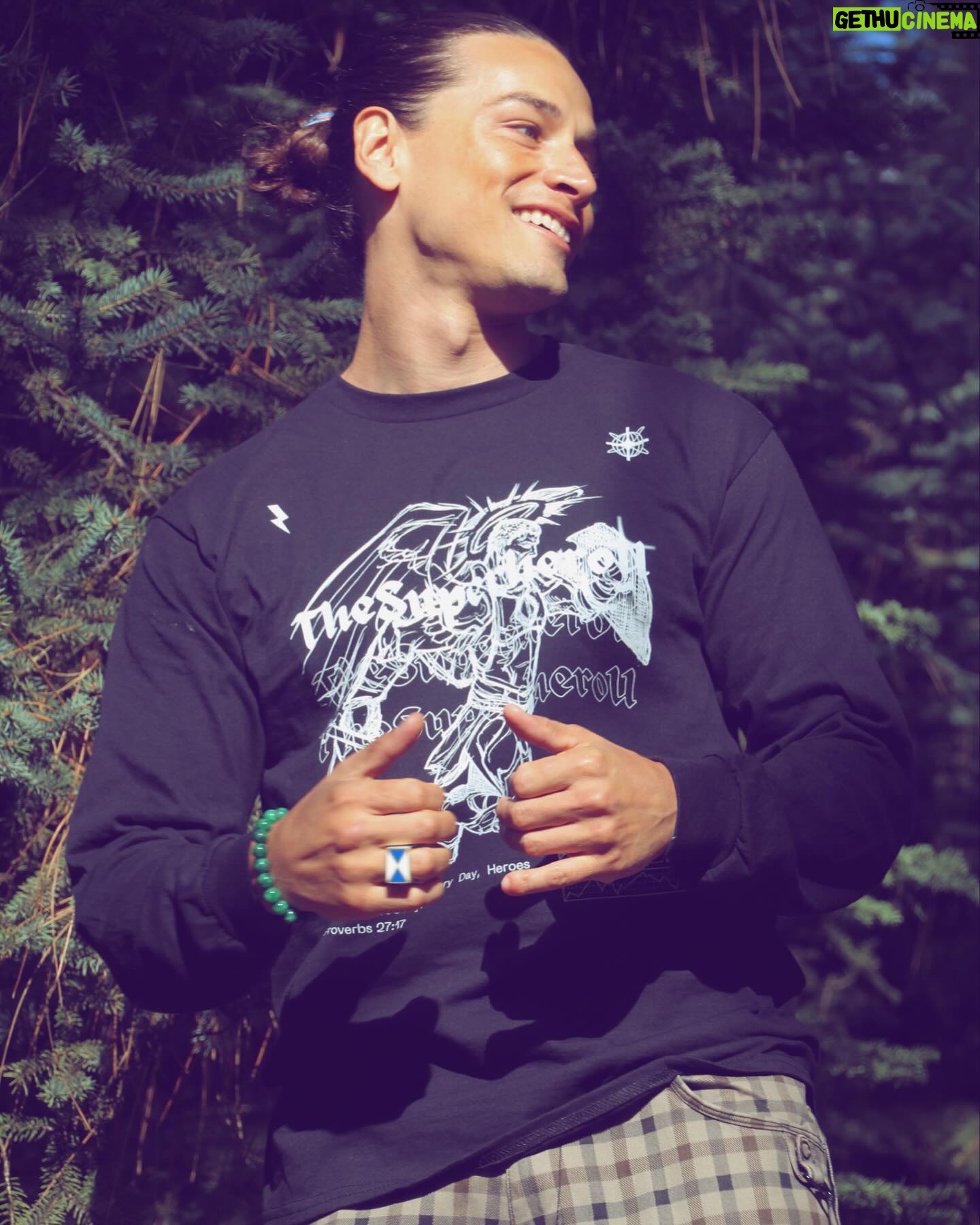 Andrew Gray - 1.3K Likes - Embrace the strength and grace of our winged warrior tee, featuring an archangel poised for action. With its ethereal design and powerful symbolism, this shirt embodies courage, protection, and the eternal fight for justice.
Show your TSU spirit.
Let’s fly! 🦅⚡️
#thesuperherou #tsu #wings #warrior #tee
#andrewgray #supermodel #spirit #🦅 #⚡️