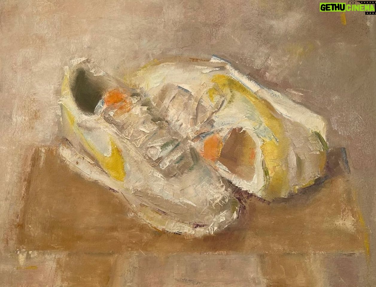 Andrew J. West - 1.3K Likes - Running shoes, oil on paper.
.
.
.
#oilpainting #oilonpaper #fromlife #oilsketch #sketch #stilllife #stilllifepainting #shoes #nike #shoe #sneakers #paintingfromobservation