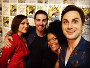 Andrew J. West Instagram - Thanks @yvettenicolebrown! #sdcc2017 #ouatpanel