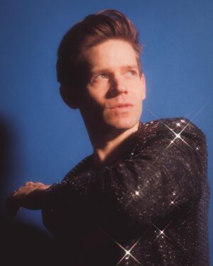 Andrew Keenan-Bolger Instagram - Bling it on! 💎 
📸 by @johnlagucki