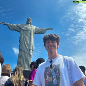 Andrew Neaves Instagram - me and a thousand of my closest friends at the christ ❤️