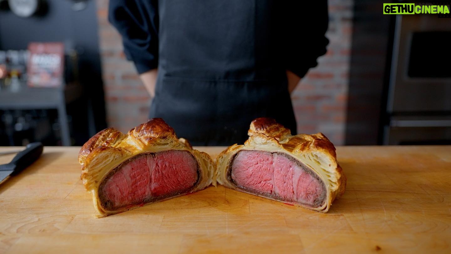 Andrew Rea - 7.9K Likes - Swipe to see what’s inside 👀 Alvin has outdone himself yet again with a rock-roasted beef wellington inspired by Tears of the Kingdom. Link in the tree to watch!