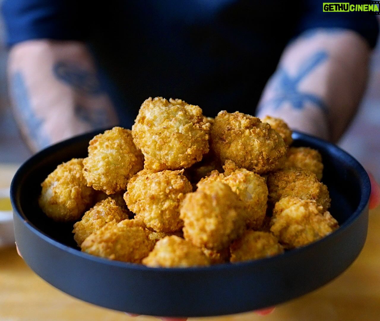 Andrew Rea - 12.8K Likes - Starting the new year off right (by immediately breaking my new year’s resolutions): the ultimate fried shrimp take the form of Popplers from Futurama, with a hybrid batter-breading of coconut, panko, cornflakes, and lime zest. Live now, link in tree!