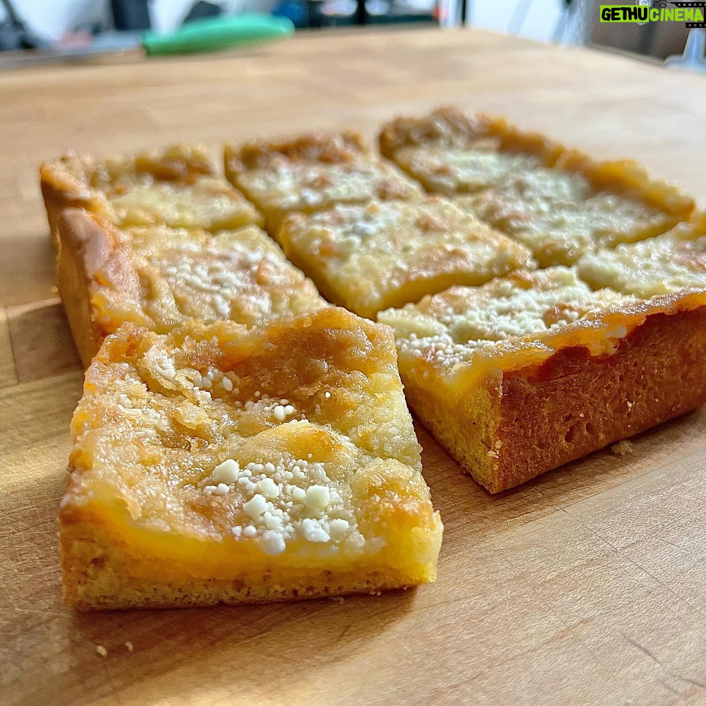 Andrew Rea - 15.1K Likes - Gooey butter cake - flown back from St. Louis on my lap. Tastes as good as it sounds: a biscuity cake topped with a sort of butter custard. Swipe for saga another STL legend @brian_lagerstrom, who was kind enough to moderate the final stop on my book tour! Full tippy toes with this guy