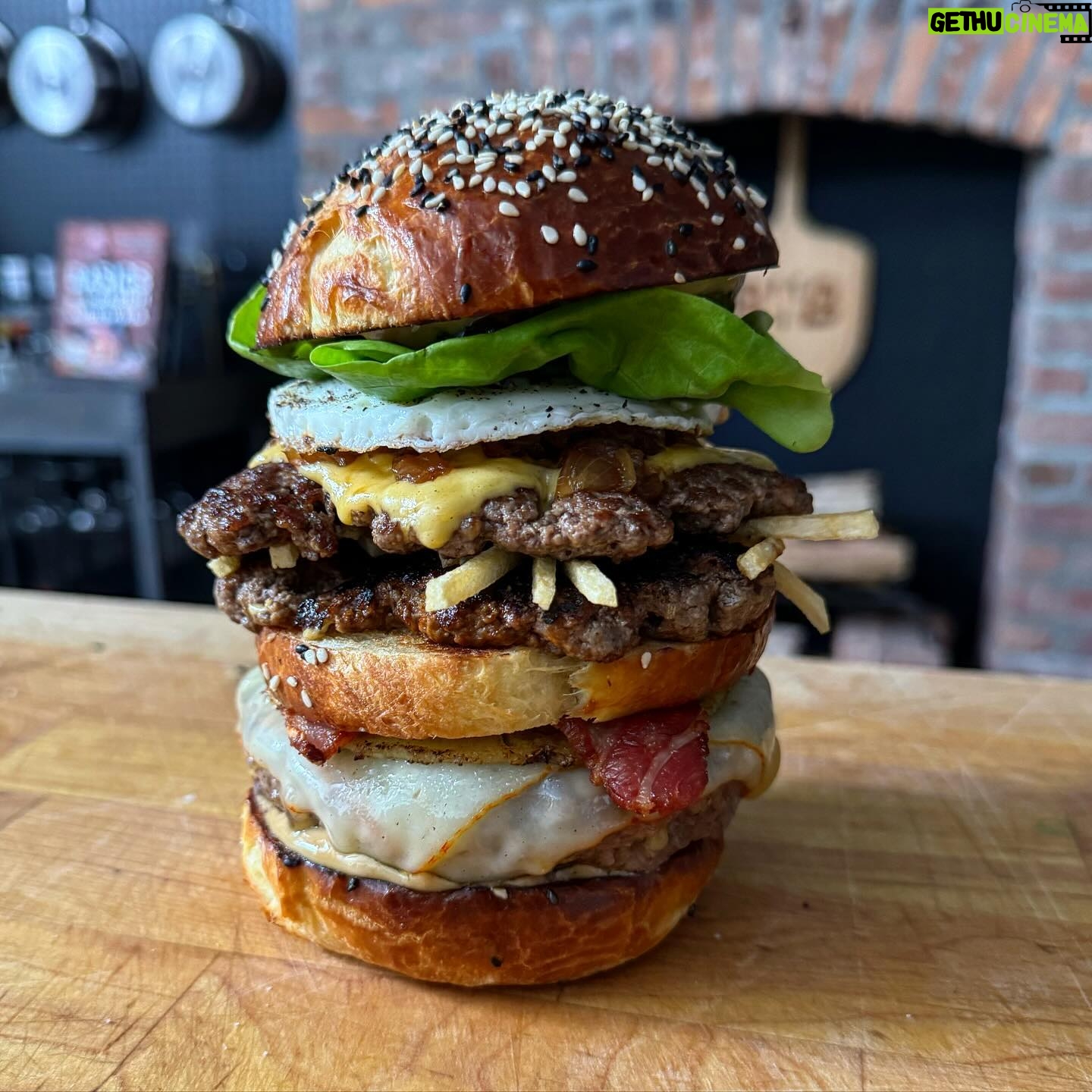 Andrew Rea - 13.2K Likes - Binging is back baby!! To celebrate, I proudly present the Every Burger. Inspired by the brain-melded creation of Rick and Jerry in the new season of @rickandmorty, it’s 8 different styles of burgers in one: a dry-aged, Hawaiian, jucy lucy, bacon, Cuban frita, animal-style, good-morning burger on a potato-brioche bun. Live now, link in tree!