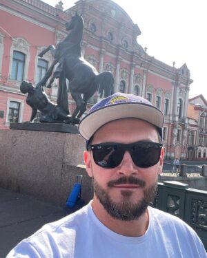 Andrey Averin Instagram - Петербурх)

#питер #санктпетербург #прогулка #кониклодта