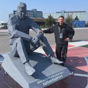 Andrey Merzlikin Instagram - Первый Всемирный Молодежный Фестиваль в Сочи!!!
20000 гостей из 188 стран!
Масштаб космический! Люди все в радостном настроение и в дружелюбных эмоциях! Ну и с погодой просто повезло!!! Такого марта я не припомню в Сочи!
Отдельная планета - 
Сириус. Когда-то это был Олимпийский парк.
Наше выступление перед гостями в ледовом дворце было эпичным! Такого сценического света, звука, экраны и камеры, у нас еще не было, плюс полный зал зрителей и высший пилотаж организации!
Тот момент, когда чувствуешь себя рок-звездой)))
.
#фреддимеркуринаминималках #сочи #сириус #вмф #шукшин #человекземли #весна #работуработаем😜 #ЗнаниеПервые #ЗнаниеТеатр