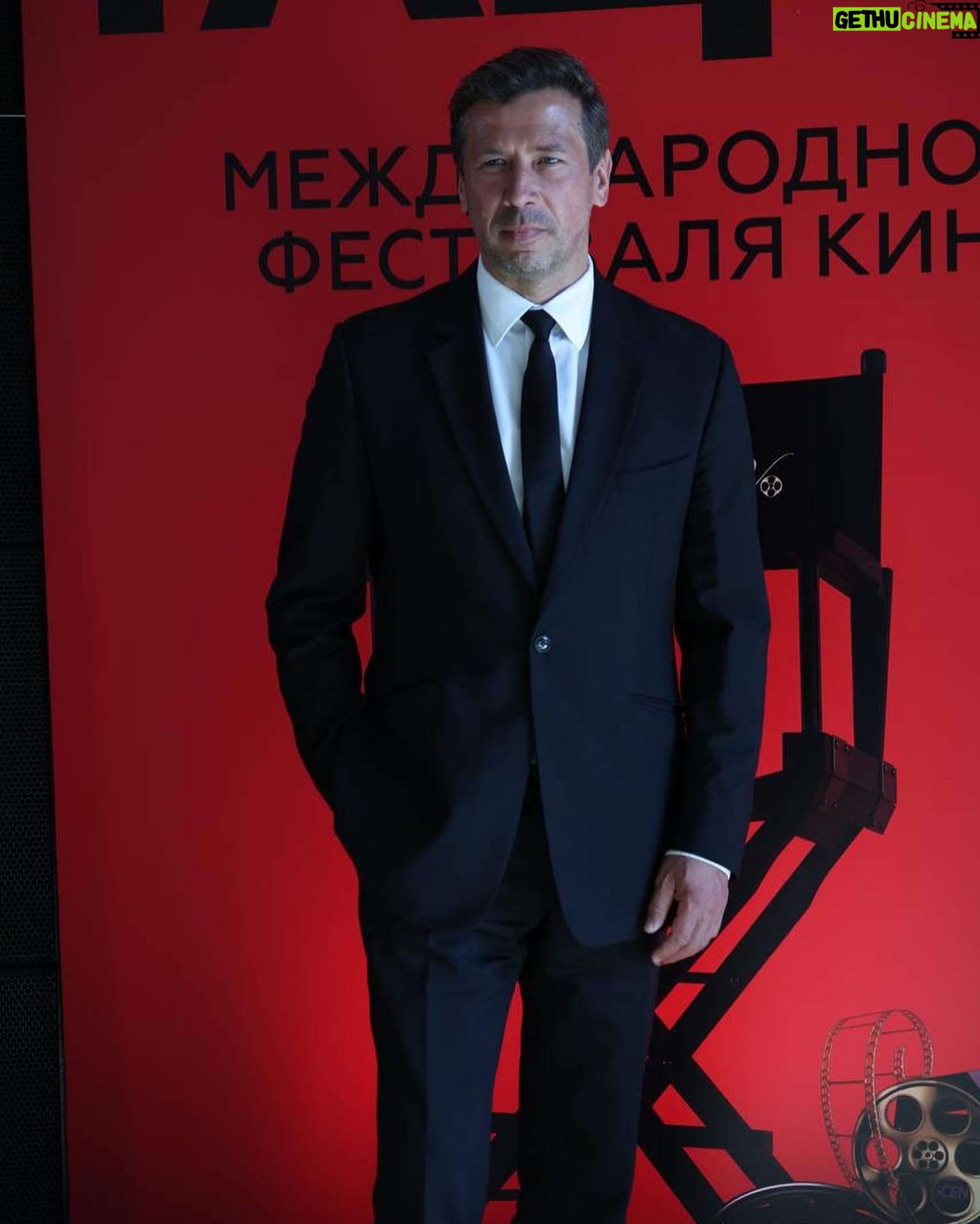 Andrey Merzlikin - 3.3K Likes - Презентация нового кинофестиваля «КиноБраво».
Осенью 2024
Сочи.
.
#кинобраво #сочи #фестиваль
.
@sever_elena ❤️