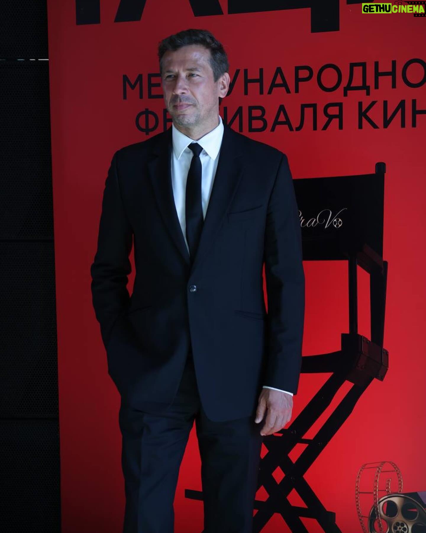 Andrey Merzlikin - 3.3K Likes - Презентация нового кинофестиваля «КиноБраво».
Осенью 2024
Сочи.
.
#кинобраво #сочи #фестиваль
.
@sever_elena ❤️