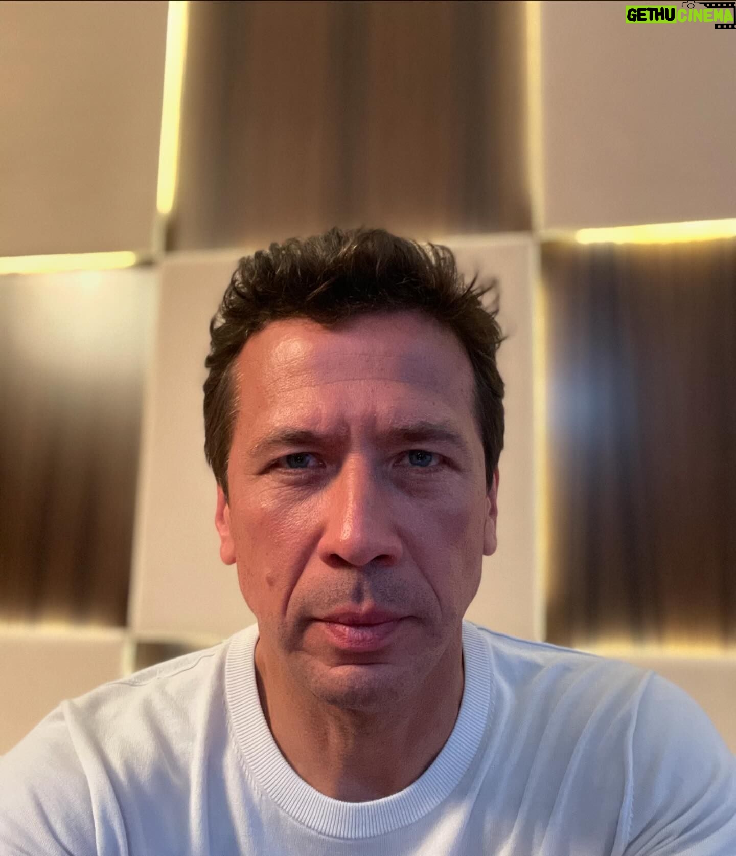 Andrey Merzlikin - 4.2K Likes - Прислушайся к своему сердцу — оно твой компас, который подскажет тот самый для тебя лучший путь, иди интуитивно,
не бойся никого и ничего.