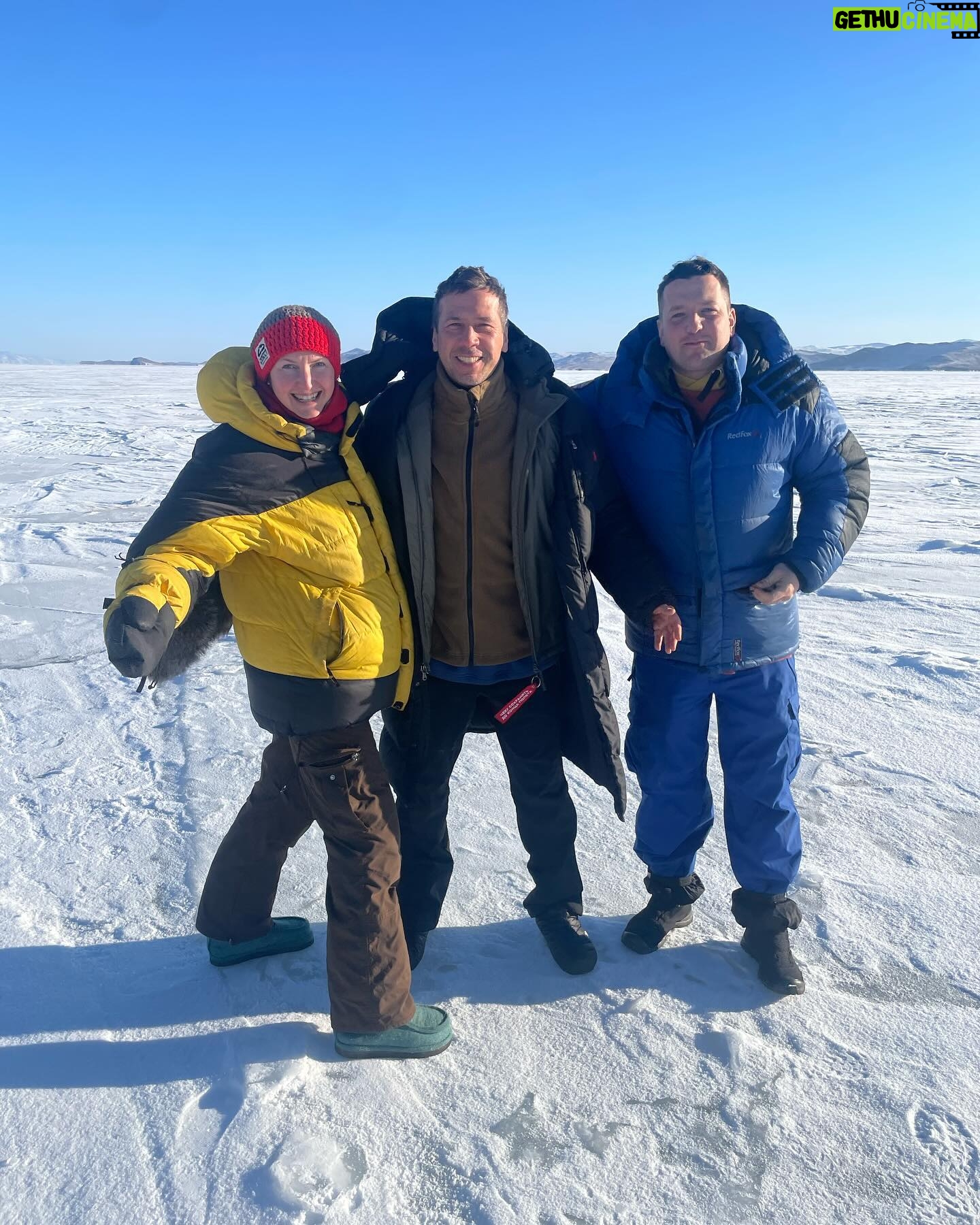 Andrey Merzlikin - 5.2K Likes - В директ спрашивают, как организовать путешествие на Байкал.
Я много лет пользуюсь услугами двух сталкеров, Даниил Марышкин и Ксения Шультайс. От одного дня, до трех, до недели и месяца. Любой формат. На любые возможности, как финансовые, так и возрастные. Веселые, задорные, расскажут, покажут, сами вместе с вами пройдут огонь, воду и на коньках по льду Байкала!
.
Ну и на Камчатку тоже!!!!🌋
.
@director_baikala и @ksubaikal ❤️
.
Это не реклама, а рекомендация.
Не платная! 🔥
.
#мерзликинырекомендуют #байкал