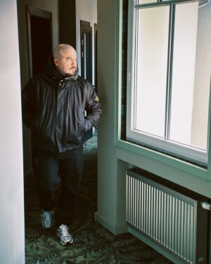 Andrey Prokofyev Instagram - Какую на обои в спальню?