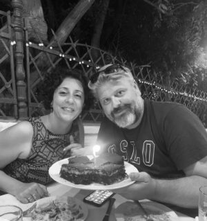 Andri Theodotou Instagram - Έσβησα κεράκια και φέτος .Ευγνώμων για όσα ήρθαν και για εκείνα που θα έρθουν . Δύναμη στους συνανθρώπους μας που δοκιμάζονται αυτές τις μέρες και δύναμη σε όσους παλεύουν για να είμαστε όλοι εμείς  ασφαλείς ! Σας ευχαριστώ από καρδιάς για τις ευχές !! @dimitrisdegaitis #birthday #birtdaygirl #21 #august #2023 #androsgreece #summer #love #cute #instagram #instagood #instadaily #blackandwhite #together
